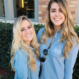 Meet your Posher, Caroline